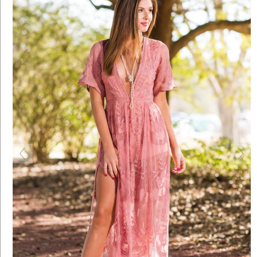 ✨Never worn beautiful lace maxi romper ✨